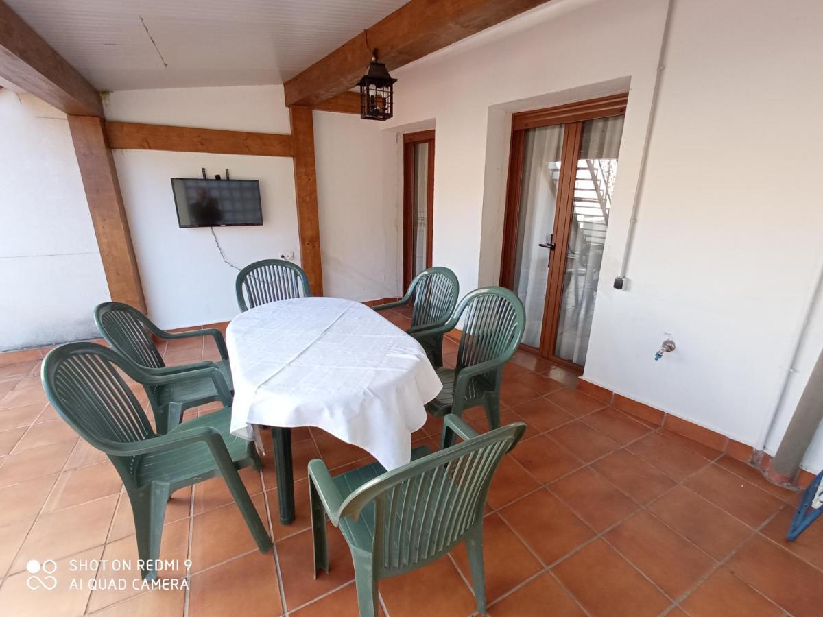Apartamentos La Casona De Ezcaray Con Terrazas Y Patios Individuales Zewnętrze zdjęcie