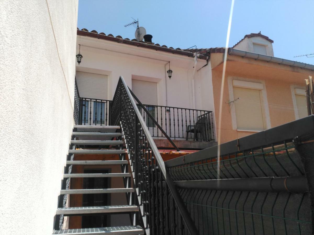 Apartamentos La Casona De Ezcaray Con Terrazas Y Patios Individuales Zewnętrze zdjęcie